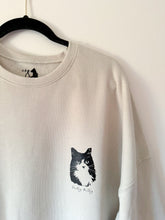 Load image into Gallery viewer, Fur bebé Portrait Crewneck