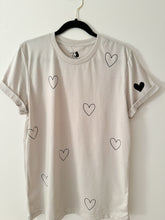 Load image into Gallery viewer, Love tee
