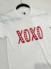 Load image into Gallery viewer, xo tee
