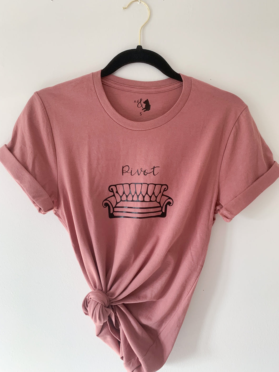 Pivot tee